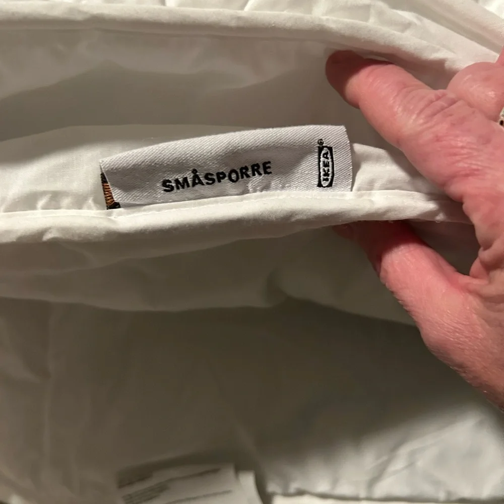 IKEA SMÅSPORRE White Duvet Cover